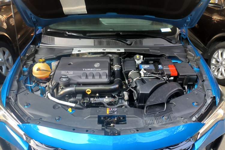 Used Buick Verano 2022 Pro GS Gale Edition Engine Bay