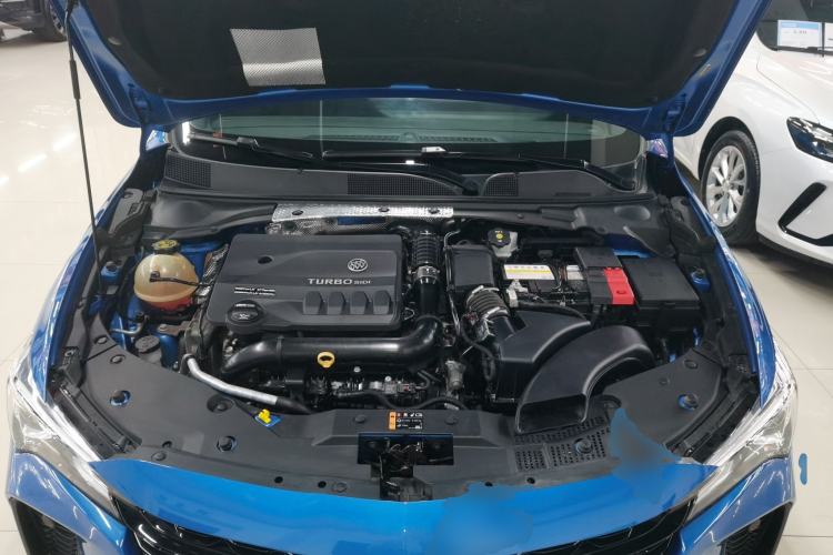 Used Buick Verano 2022 Pro GS Wind-Chasing Edition Engine Bay