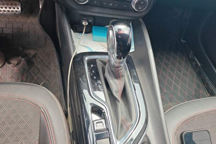 Used Buick Verano 2022 Pro GS Gale Edition Gear Lever