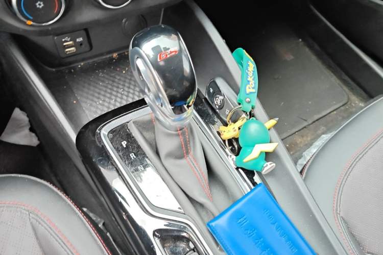 Used Buick Verano 2022 Pro GS Wind-Chasing Edition Gear Lever