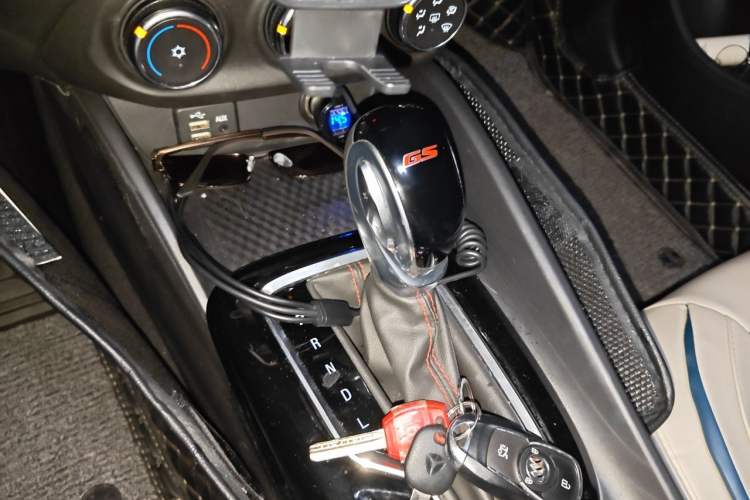 Used Buick Verano 2022 Pro GS Wind-Chasing Edition Gear Lever