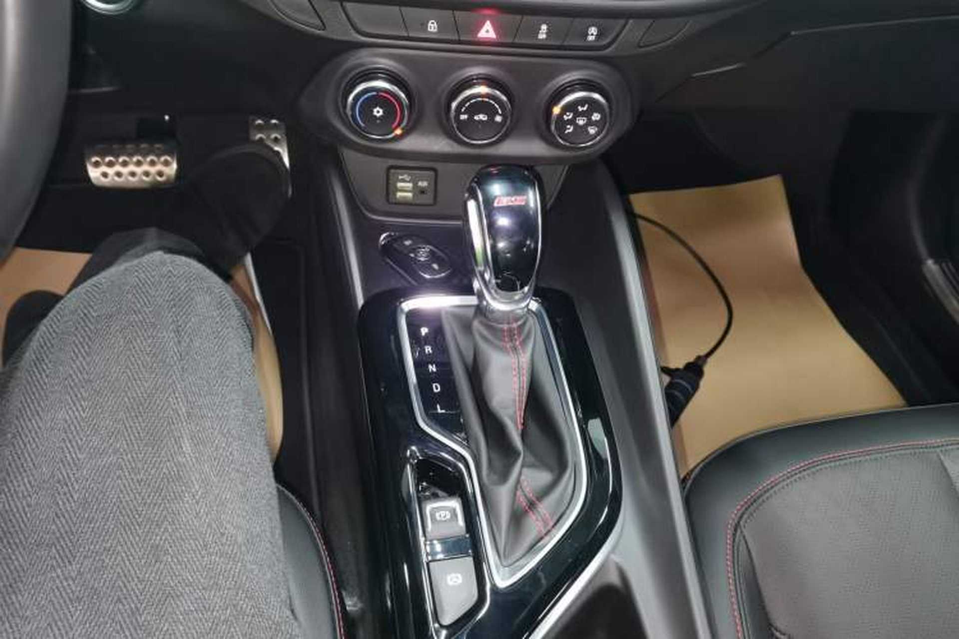Used Buick Verano 2022 Pro GS Wind-Chasing Edition Gear Lever