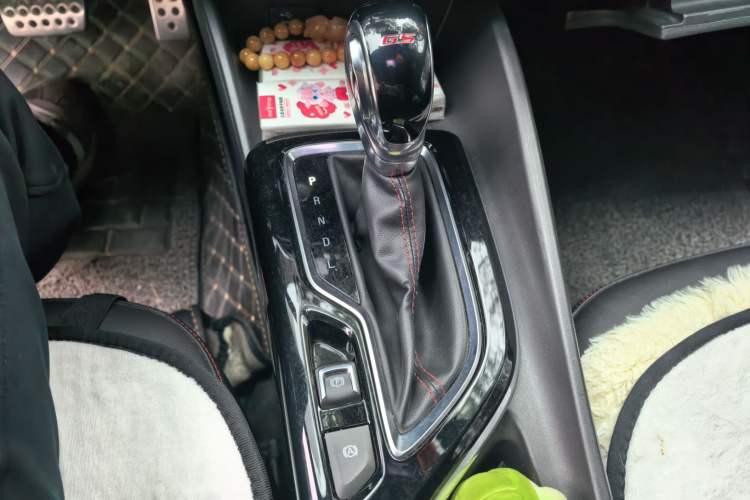 Used Buick Verano 2022 Pro GS Wind-Chasing Edition Gear Lever