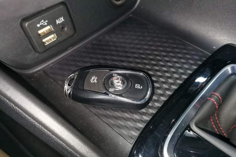 Used Buick Verano 2022 Pro GS Wind-Chasing Edition Interior 1