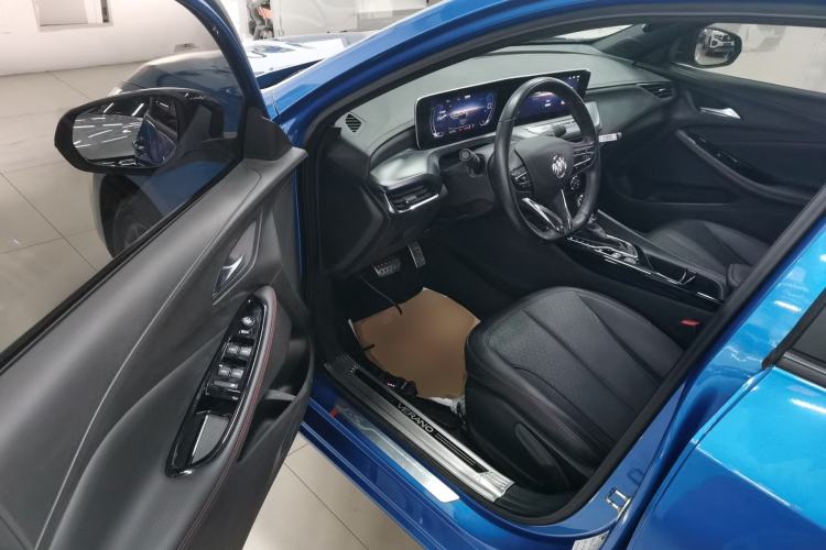 Used Buick Verano 2022 Pro GS Wind-Chasing Edition Interior 3