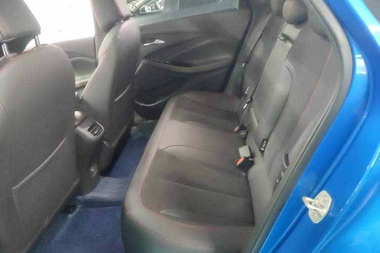 Used Buick Verano 2022 Pro GS Gale Edition Interior 4