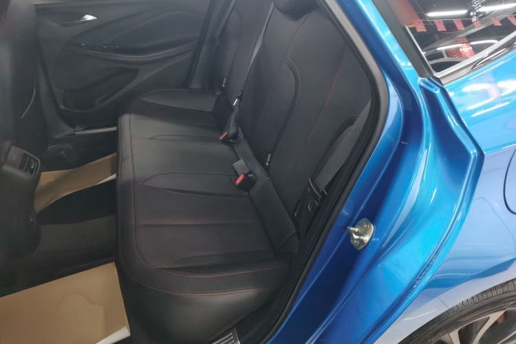 Used Buick Verano 2022 Pro GS Wind-Chasing Edition Interior 4