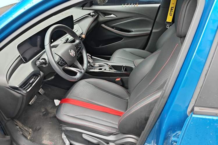 Used Buick Verano 2022 Pro GS Wind-Chasing Edition Left Front Seat