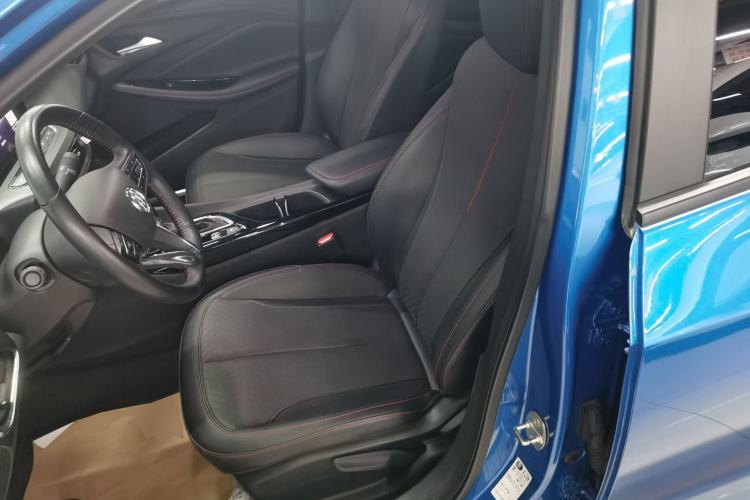 Used Buick Verano 2022 Pro GS Wind-Chasing Edition Left Front Seat