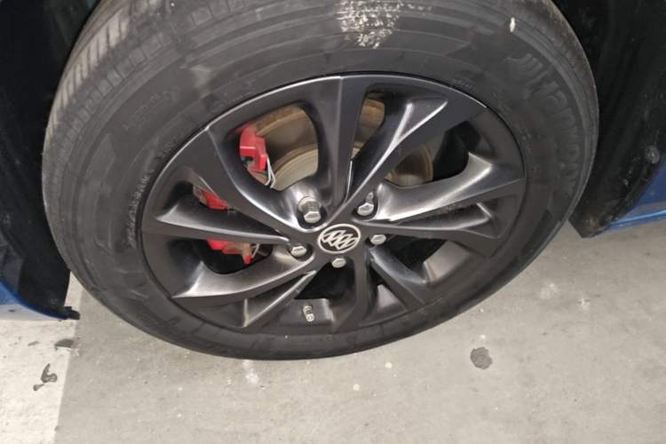 Used Buick Verano 2022 Pro GS Wind-Chasing Edition Left Front Wheel Hub