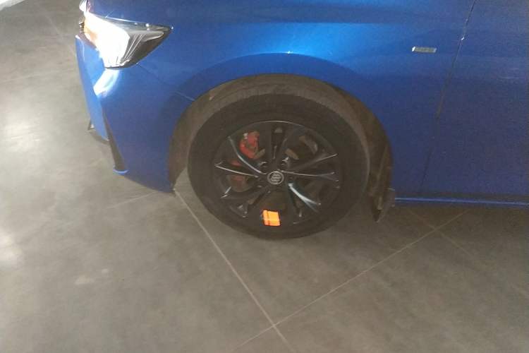 Used Buick Verano 2022 Pro GS Wind-Chasing Edition Left Front Wheel Hub
