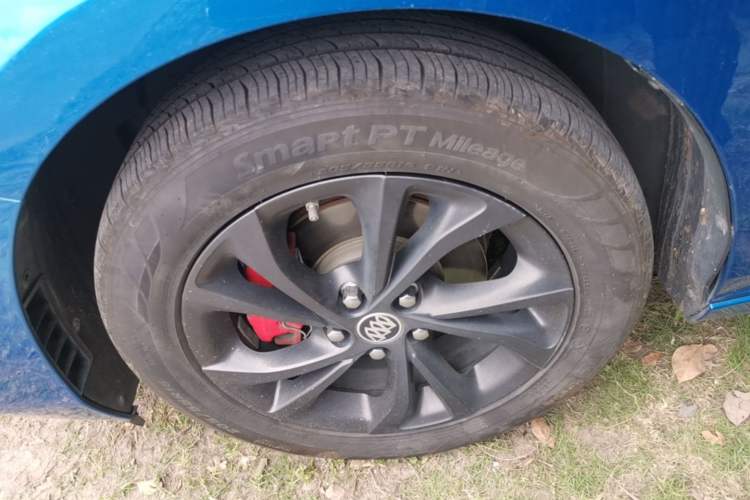 Used Buick Verano 2022 Pro GS Gale Edition Left Front Wheel Hub