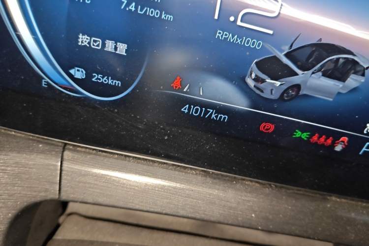 Used Buick Verano 2022 Pro GS Wind-Chasing Edition Odometer Close Up