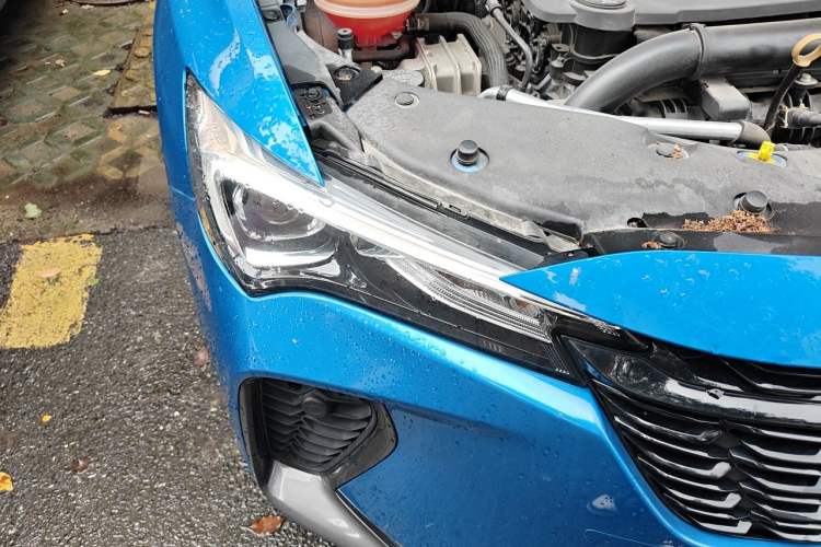 Used Buick Verano 2022 Pro GS Wind-Chasing Edition Right Front Headlight