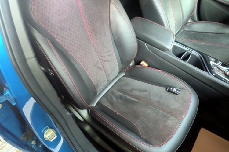 Used Buick Verano 2022 Pro GS Gale Edition Right Front Seat