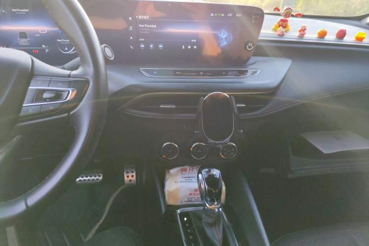 Used Buick Verano 2022 Pro GS Wind-Chasing Edition Audio And AC Panel
