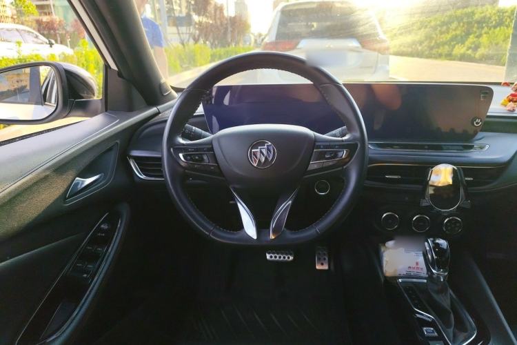 Used Buick Verano 2022 Pro GS Wind-Chasing Edition Steering Wheel