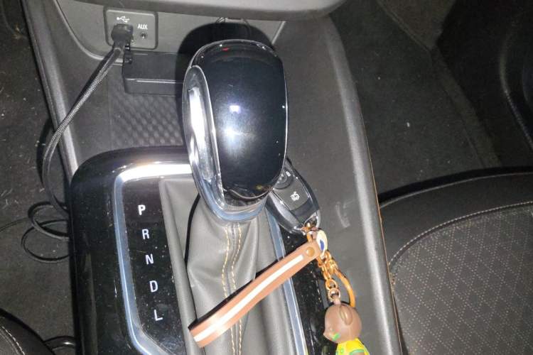 Used Buick Verano 2022 Pro 533T Fun Edition Gear Lever