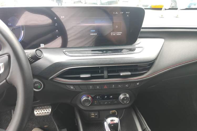 Used Buick Verano 2022 Pro GS Gale Edition Audio And AC Panel