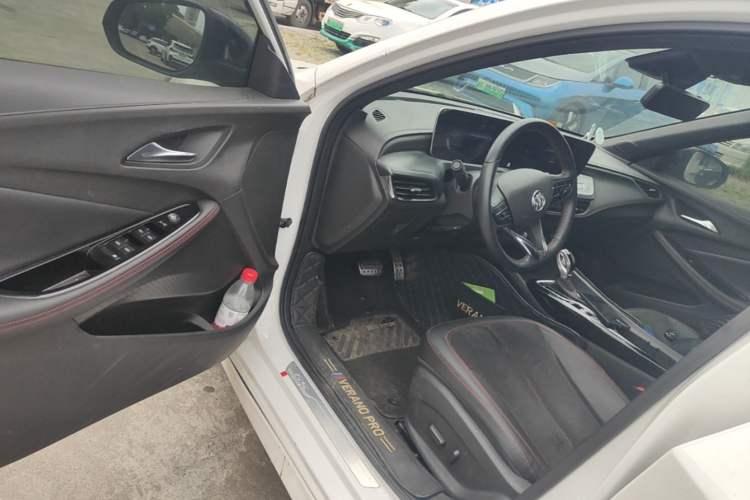 Used Buick Verano 2022 Pro GS Gale Edition Driver Seat