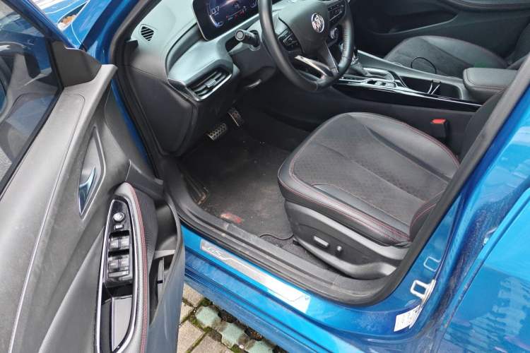 Used Buick Verano 2022 Pro GS Gale Edition Driver Seat