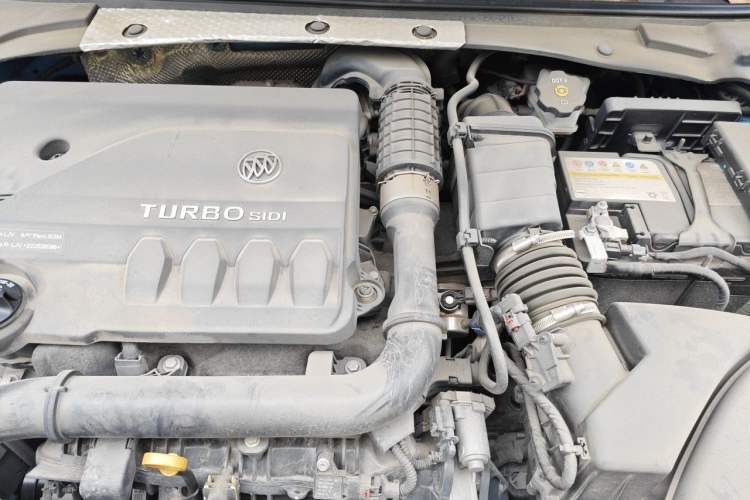 Used Buick Verano 2022 Pro GS Gale Edition Engine Bay