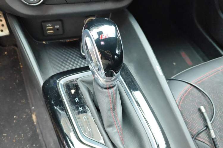 Used Buick Verano 2022 Pro GS Gale Edition Gear Lever