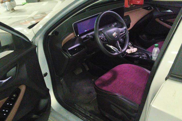 Used Buick Verano 2022 Pro GS Gale Edition Driver Seat