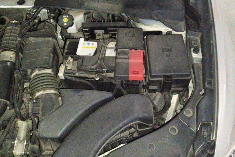 Used Buick Verano 2022 Pro GS Gale Edition Engine Bay Left