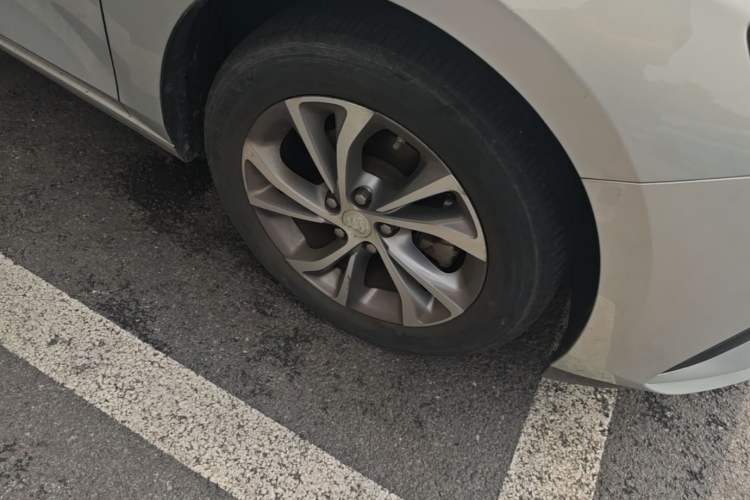 Used Buick Verano 2022 Pro 533T Enjoyment Edition Right Front Wheel Hub