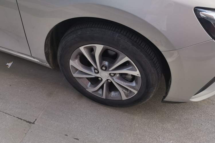 Used Buick Verano 2022 Pro 533T Enjoyment Edition Right Front Wheel Hub