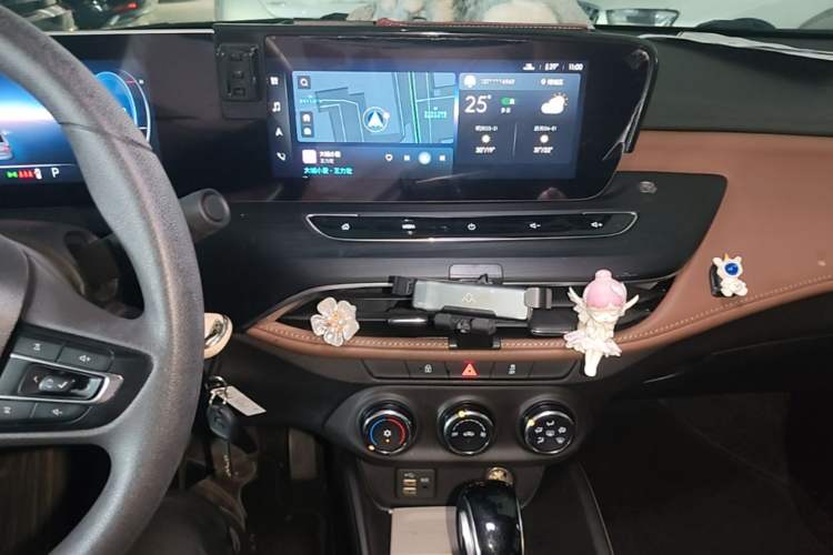Used Buick Verano 2022 Pro 533T Enjoyment Edition Audio And AC Panel