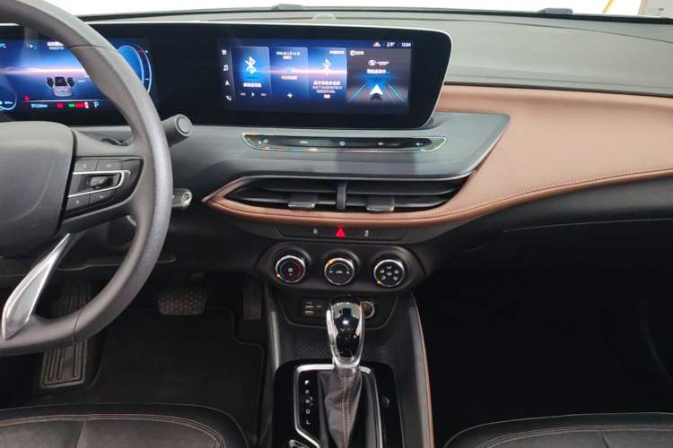 Used Buick Verano 2022 Pro 533T Enjoyment Edition Audio And AC Panel