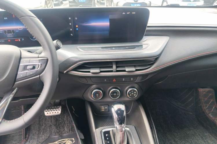 Used Buick Verano 2022 Pro GS Wind-Chasing Edition Audio And AC Panel