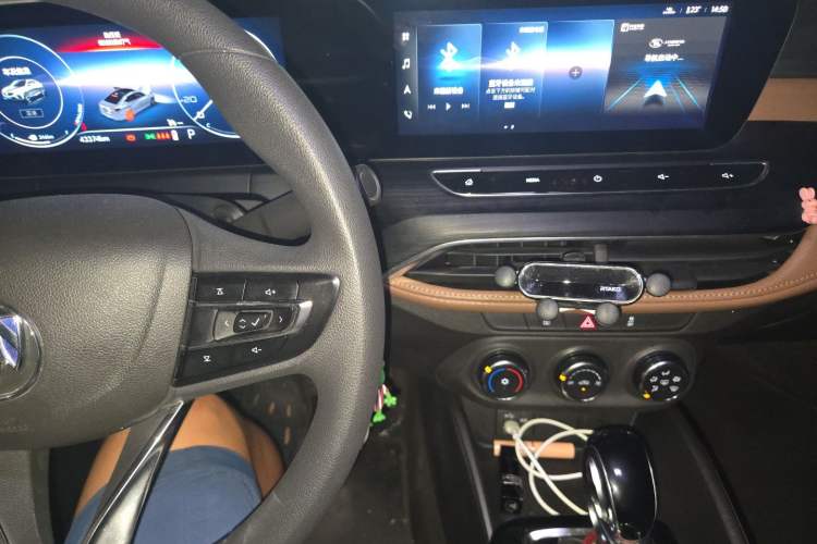 Used Buick Verano 2022 Pro 533T Enjoyment Edition Audio And AC Panel