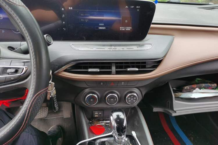 Used Buick Verano 2022 Pro 533T Enjoyment Edition Audio And AC Panel