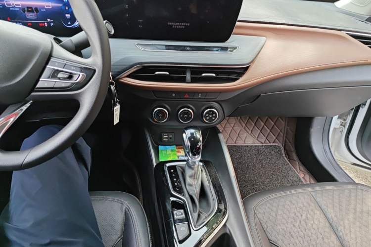Used Buick Verano 2022 Pro 533T Enjoyment Edition Audio And AC Panel