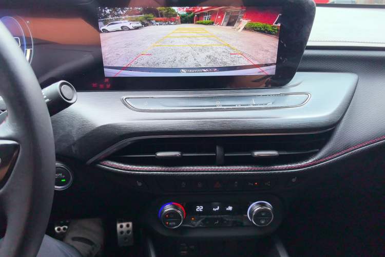 Used Buick Verano 2022 Pro GS Gale Edition Audio And AC Panel