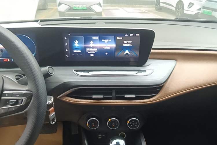 Used Buick Verano 2022 Pro 533T Enjoyment Edition Audio And AC Panel