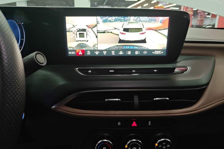 Used Buick Verano 2022 Pro 533T Enjoyment Edition Audio And AC Panel