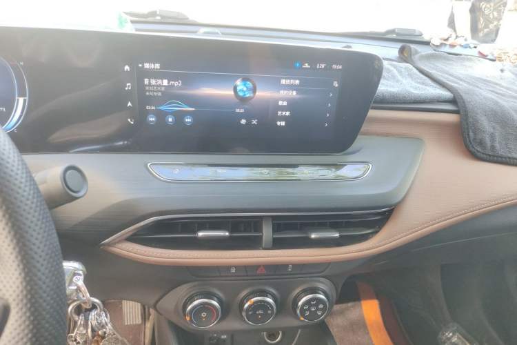 Used Buick Verano 2022 Pro 533T Enjoyment Edition Audio And AC Panel