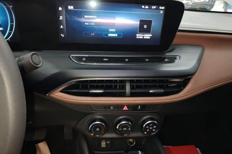 Used Buick Verano 2022 Pro 533T Enjoyment Edition Audio And AC Panel