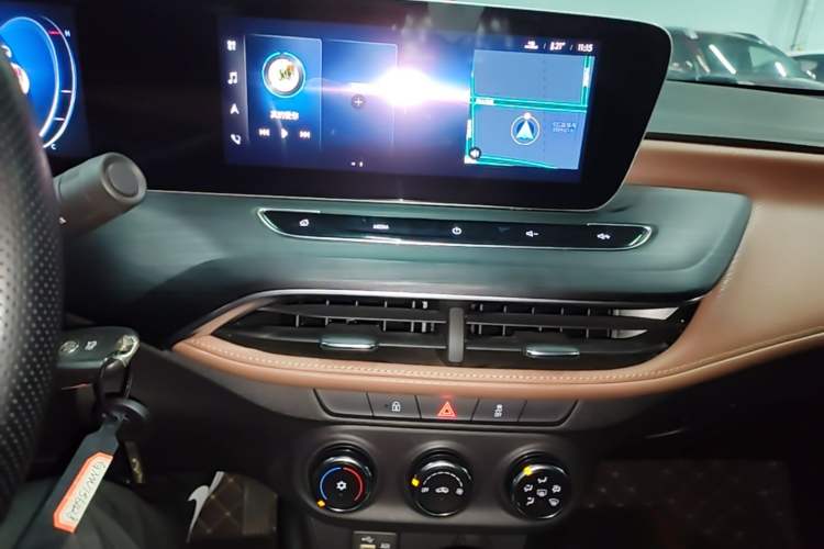 Used Buick Verano 2022 Pro 533T Enjoyment Edition Audio And AC Panel
