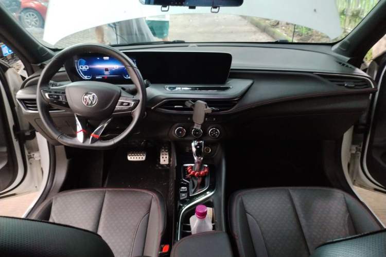 Used Buick Verano 2022 Pro GS Wind-Chasing Edition Center Console