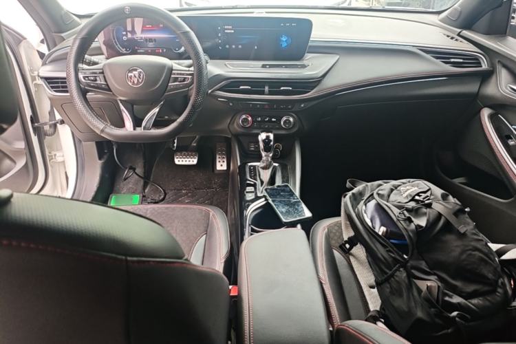 Used Buick Verano 2022 Pro GS Gale Edition Center Console