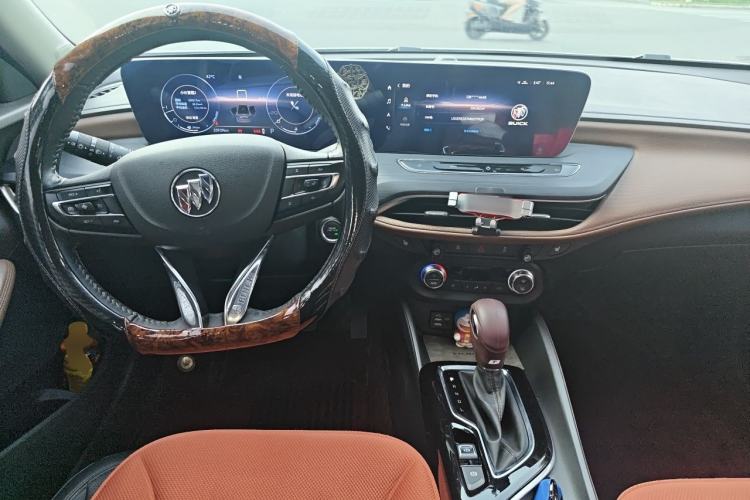 Used Buick Verano 2022 Pro 533T Fun Edition Center Console