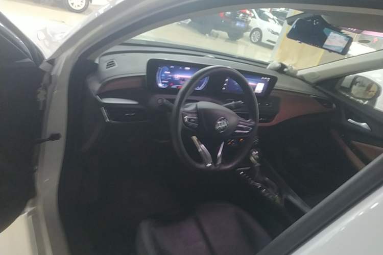 Used Buick Verano 2022 Pro 533T Enjoyment Edition Center Console