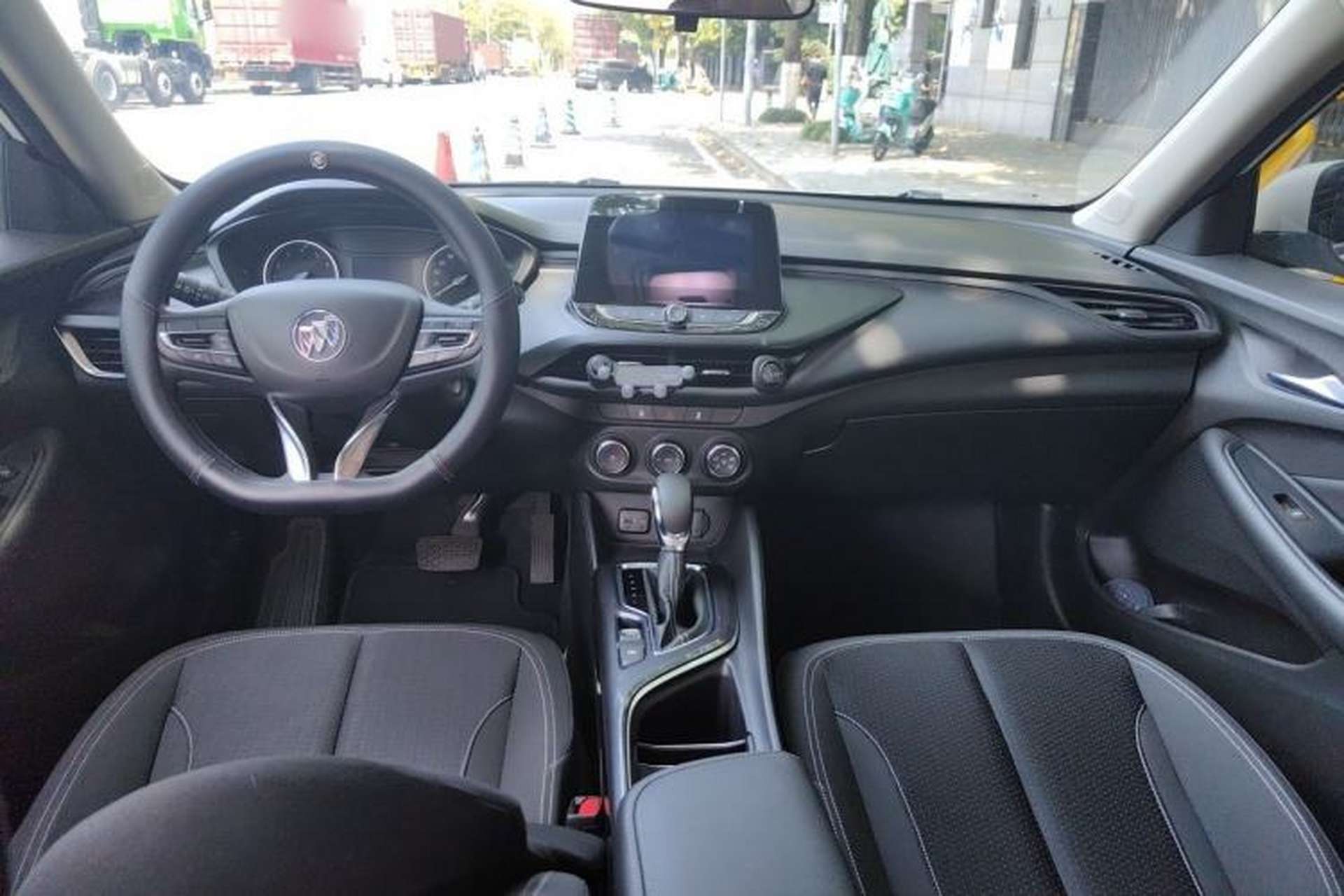 Used Buick Verano 2022 Pro 532T Le Xing Edition Center Console