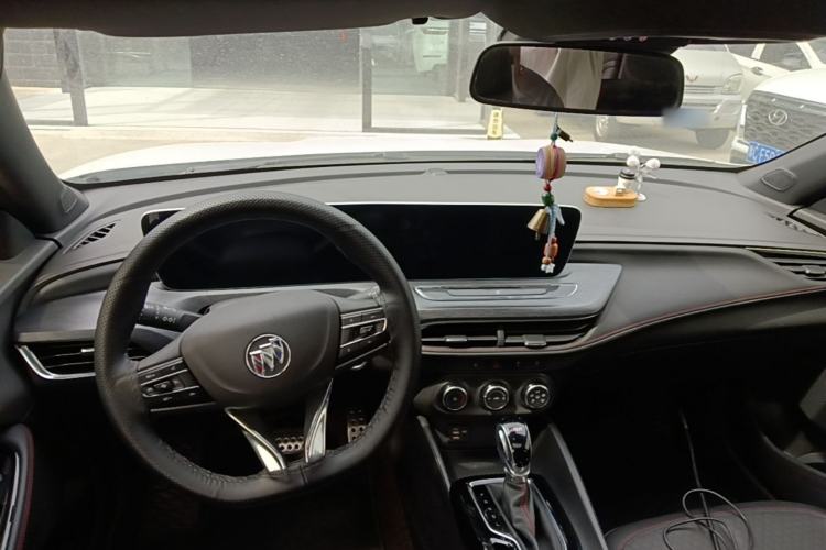Used Buick Verano 2022 Pro GS Wind-Chasing Edition Center Console
