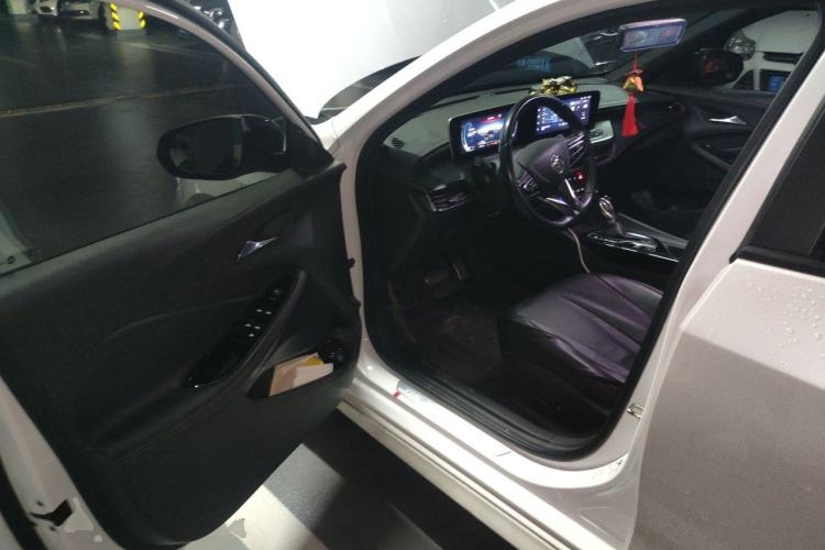 Used Buick Verano 2022 Pro GS Gale Edition Driver Seat